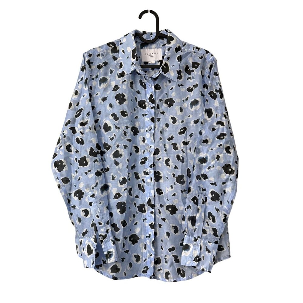 The Shirt Rochelle Behrens Blue Animal Print Long Sleeve Button Shirt XSmall